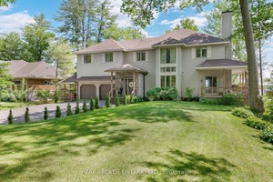 Welcome to your year round waterfront retreat in the heart of Constance Bay.