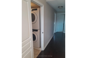 Bright amp ; Spacious Corner Unit Condo Perfect for First Time Buyers or Downsizers.