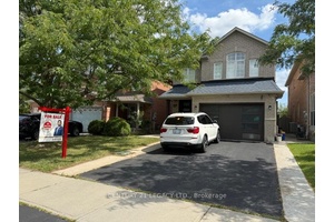 4 bedroom detached with 2 bedroom LEGAL basement apartment.