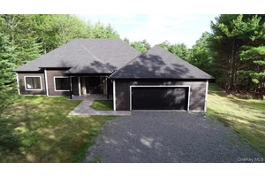 For Sale 58 Dunntown Rd, Wurtsboro, NY Brand new modern home on 3.