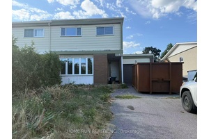 Prime Location ! Just off Meadowlands, close to Merivale.