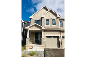Spectacular Townhouse, Best Location, Great Layout.