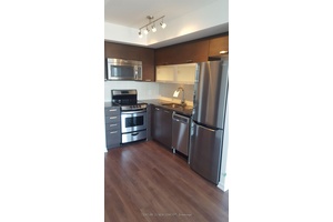 New Condo In The Heart Of Queen West !