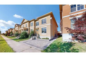 Two Storey Freehold Townhome In Cathedraltown Markham.