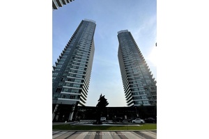 Beautiful 1Br Suite In Prestigious Bayview Village Area ; Walking Distance To Two SubwayStations Bessarion amp ; Leslie.