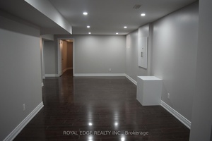 Perfectly Located In Oakville Beautiful well maintained Finished Basement, With 2 Bedrooms, 1 Washroom.