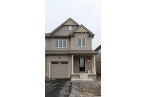 Beautiful Freshly Painted 3 Bedroom, 2.