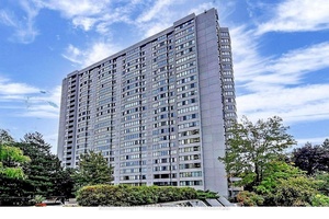 This Stunning Unit Has Undergone A Complete Renovation !