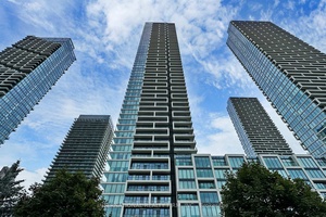 Welcome to Unit 4008 at Transit City III, where urban living meets comfort and style !
