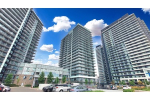 An immaculate 3 year new condo unit 810 sqft 2 Bedrooms Den and 2 Full Baths in the vibrant heart of Central Erin Mills !