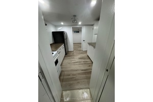 Prime Peel Village North Bungalow Basement !