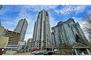 Rare found corner unit with a clear unobstructed west view from Balcony.