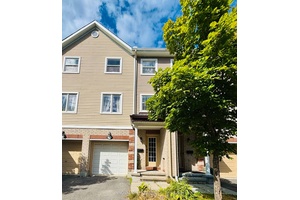 Fresh and bright freehold 3 storey townhome offering 3 bedrooms den and 3 bathrooms in the family friendly community of Arbeatha Park in Bells Corners, just minutes from the peaceful ...
