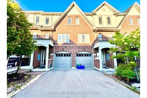 Gorgeous 3 1 Bedroom, 4 Washroom Townhome in Blue Grass Meadows !