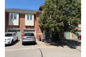 Beautiful 3 Bedroom, 2. 5 Bath Townhome In Sought After Neighborhood !