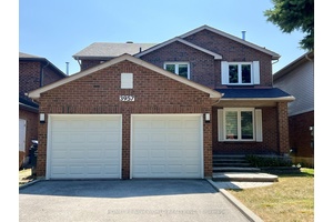 This bright, spacious, and thoughtfully renovated home is located in the highly desirable West Erin Mills neighbourhood and offers an abundance of features for modern family living.