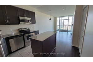 Beautiful Bright amp ; Well Maintained One Bedroom Den Condo Steps Away From Square One !