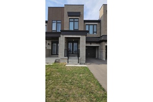 Two storey townhome, 4 bedroom located in the heart of Richmond Hill Offering 1784 SqFt Facing South with lot of natural lights The main floor features open concept layout with ...