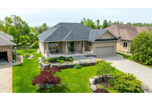 Port 32 Active adult lifestyle community w private club, marina and access to the Trent Severn Waterway.