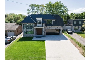 Stunning Newly Built Custom Home in West Oakville with Almost 6000 Sqf of Luxurious Top Notch Finishes !