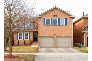 Bright 5 Bedrooms. 3323 Sf Unique amp ; Modern Layout Home.