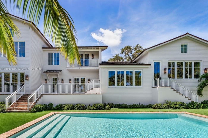 12k direct ocean access lot