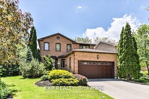 A beautiful 3 Bedrooms 3 Bathrooms detached home with 2 bedroom 1 bath finished basement located on a large premium corner lot in Prime Erin Mills location.