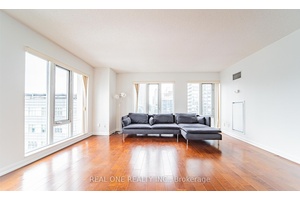 Spacious and Luxury Pantages Residences !