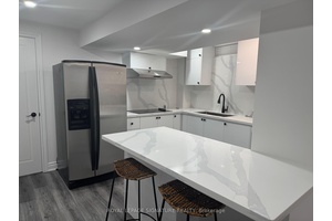 Fully Furnished 2 1 Bedroom Basement Apartment Steps to York University Markham Campus !