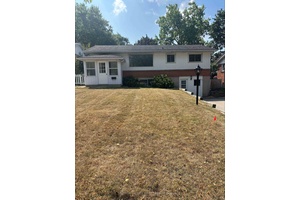 Calling all first time home buyers, investors, or multi generational families !