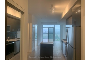 Brand New Luxury High Rise Condo Suite, Floor to ceiling windows, huge balcony over looking Escarpment, in suite washer amp ; dryer all new appliances, office Bedroom has amazing Views.