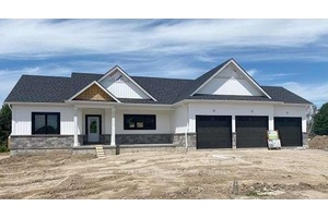 In the heart of Warminster, Oro Medonte, this Brand new Modern Farmhouse Bungalow by Adall Homes sits on a large executive almost 1 acre lot in new Estate neighborhood of ...