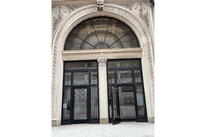 Located in a well maintained 7 story building, Suite 9 is a C level medical office spanning 1, 075 sq.