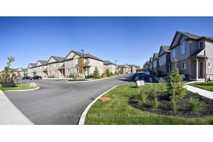 Modern townhouse in a great location of Niagara Falls.