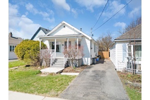 Welcome to this charming 3 bedroom, 1 bathroom mountain bungalow, ideally located in the sought after Inch Park community.