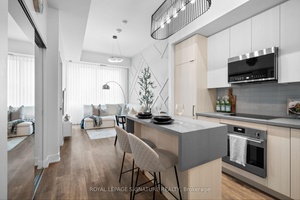 Welcome home ! This stunning and spacious 1 BR Den condo offers 675 sq.