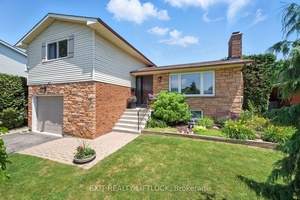 Spacious 4 Level Side Split in the Family Friendly Donevan Neighbourhood !