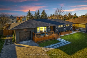 Total of 1, 841 sqft of newly renovated space !