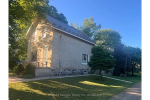Solid brick home with loads of character, the main level features family room overlooking great backyard, 3 piece bathroom, eat in kitchen plus separate dining area with gorgeous wood ceiling.