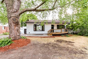 Fully renovated bungalow in a prime location !
