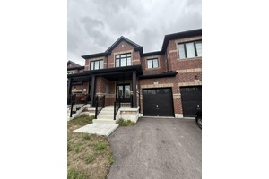 Power of Sale Stunning Property Offering 3 Bed and 3 Baths Ample Natural Sunlight Move In Ready His and Hers Sinks Large, Spacious Living Area Upgraded Kitchen Newer Build Fenced ...
