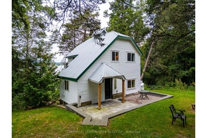 Welcome To A Hidden Gem By The Bay Of Quinte.