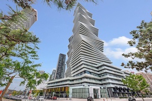 Discover modern living in this spacious 2 bedroom, 2 bathroom condo in Mississauga, offering elegant interior space and balcony.