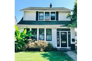 Welcome to 154 Elmwood Street a charming Colonial offering 4 bedrooms, 1.