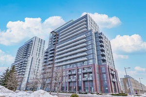 Bright And Spacious Studio Apartment With A Full Bath And A Balcony.