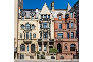 THE WILLIAM NOBLE HOUSE A Home with History and a Future to Call Your Own A Legacy Home for the Next Generation As one of the few remaining single family ...