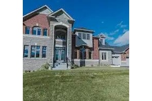 Absolutely bright and stunning executive home on large lot, 3 car garage.