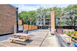 Charming 3rd floor apartment near Queen amp ; Spadina.