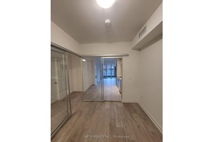 Prime Location On Front St amp ; Lower Sherbourne Steps To Distillery District, TTC, St Lawrence Mkt amp ; Waterfront !