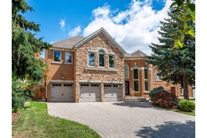 Welcome to this executive residence in the prestigious Bayview Hill community of Richmond Hill, offering over 7, 300 sq.